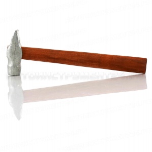 Молоток слесарный с деревянной ручкой 500 грамм