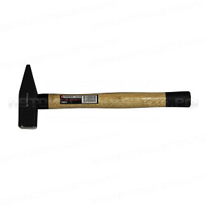 Молоток слесарный с деревянной ручкой и пластиковой защитой у основания (1500г) Forsage F-8221500