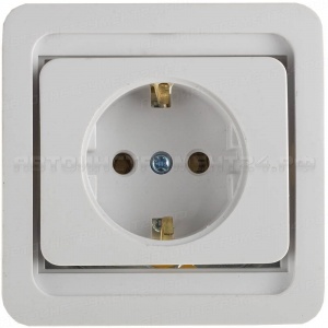 Розетка СВЕТОЗАР "ГАММА" одинарная, с заземлением, цвет белый, 16А/~250В