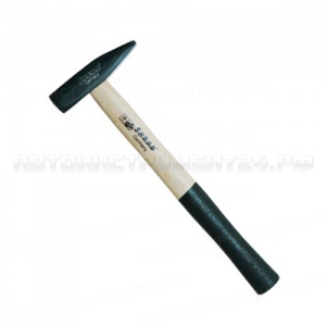 Молоток слесарный с деревянной ручкой 1500 гр