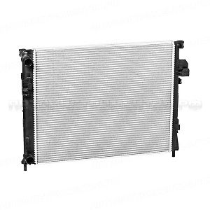Радиатор охлаждения Vivaro (01-) 1.9dTi LUZAR, LRc 2145