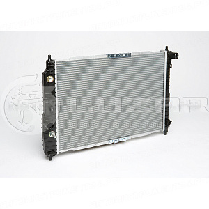 Радиатор охлаждения Aveo (05-) AT A/C+ LUZAR