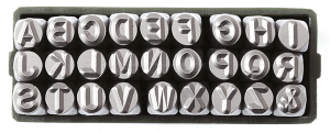 Набор клейм буквенных латиница 8 мм