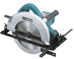 Дисковая пила Makita N5900B