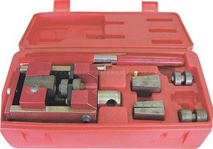 Брелок A-006 с захватом в подарочном футляре /1