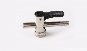 Переходник для откачки воздуха из камер